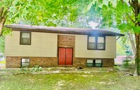 Building Photo - 224 Glenlake Dr