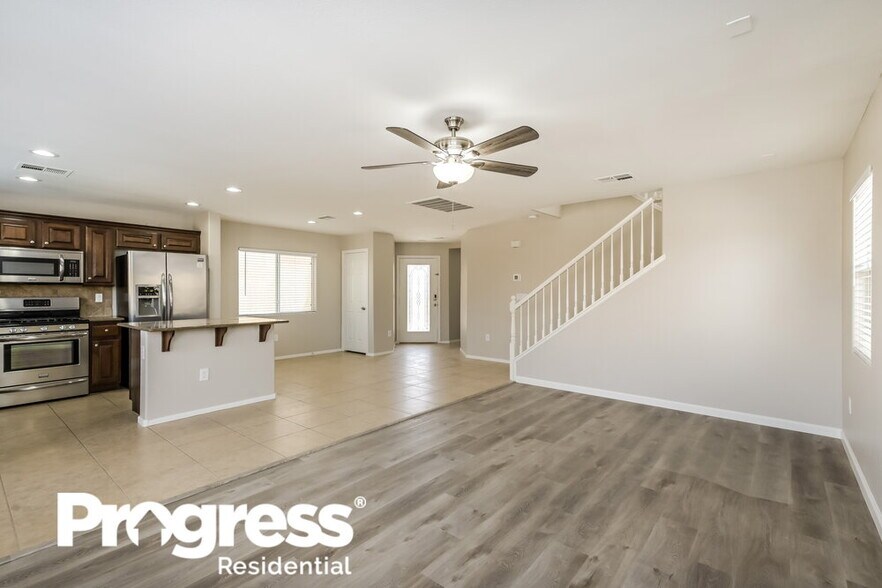 Building Photo - 6528 Blessed Thistle Ave