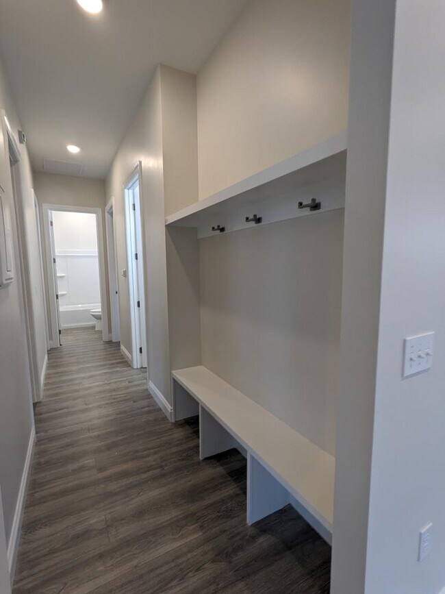 Building Photo - 383 Gramercy Plantation Rd