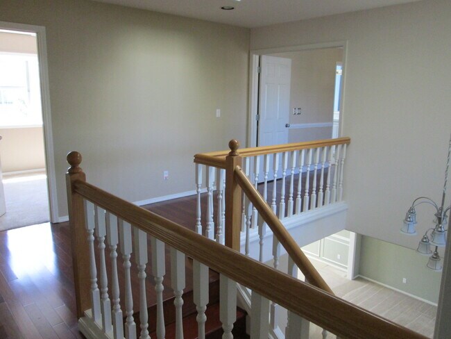 Building Photo - 12540 NW Brimpton Ct