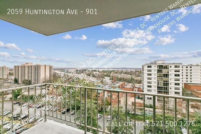 Building Photo - Stunning 9th-Floor Studio w/ Panoramic Cit...