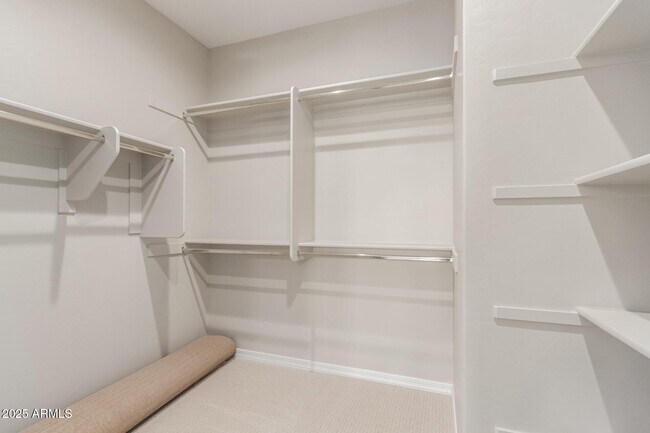 Building Photo - 34906 N Hawley Dr