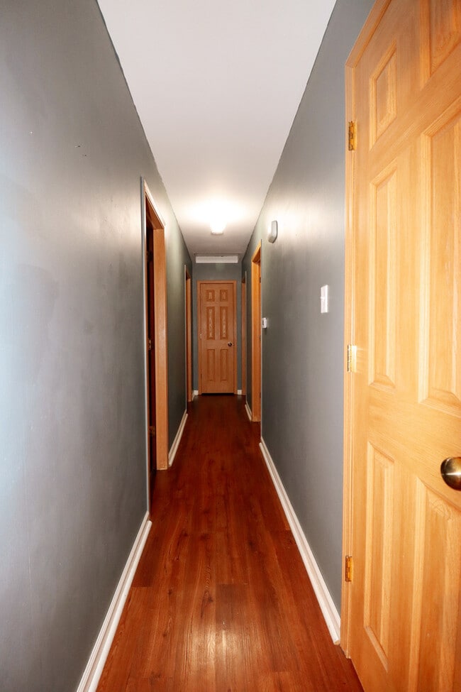 Building Photo - 500 Westwood Ave