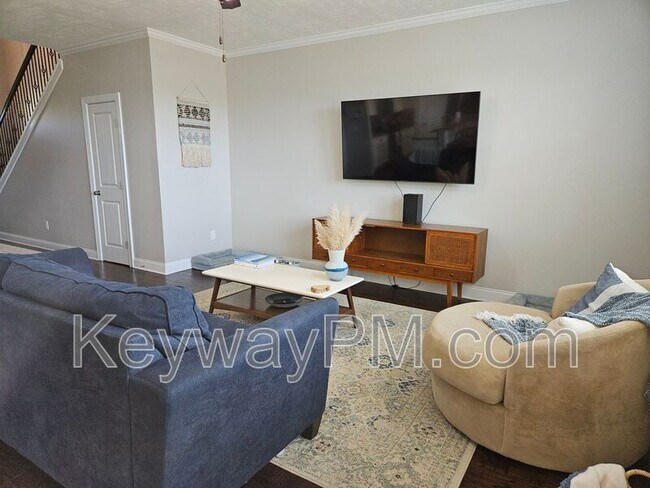 Building Photo - 905 Glenhaven Dr