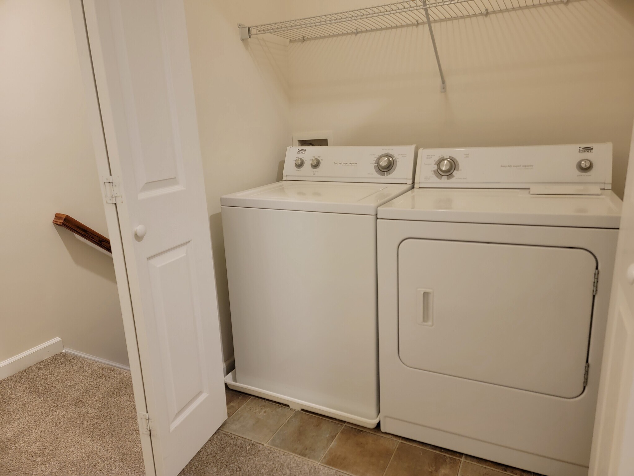 Building Photo - 302 Mount Olive Ln