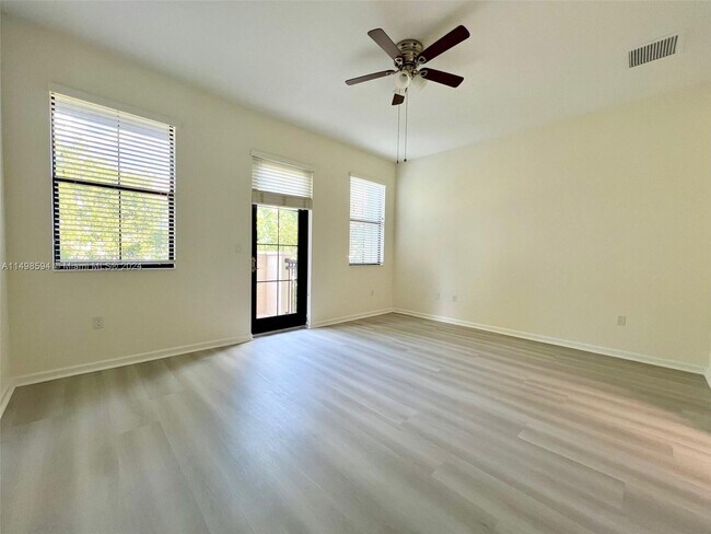 Building Photo - 12541 NW 32nd Manor