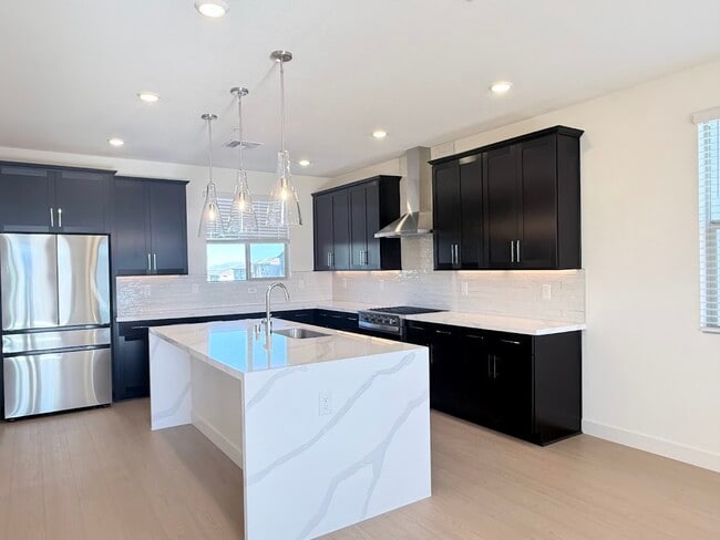 Building Photo - 11737 Stone Curlew Ave