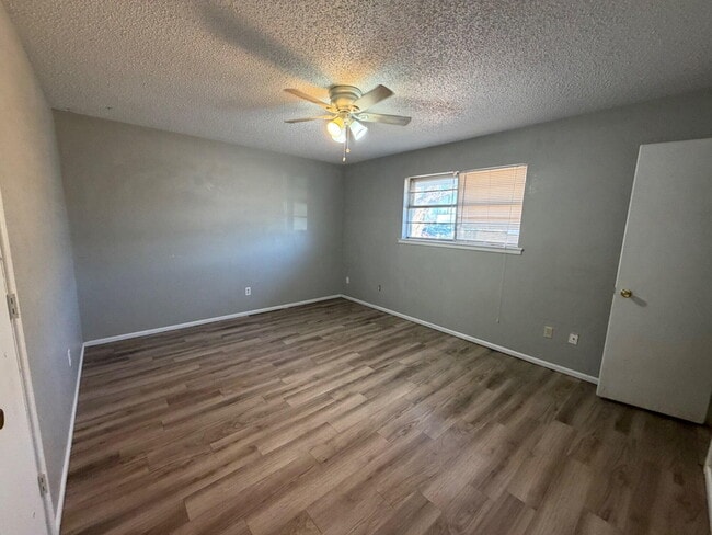 Building Photo - 7206 Avenue W