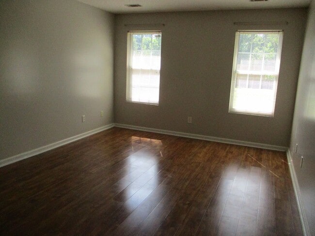 Building Photo - Great Location in Columbia County