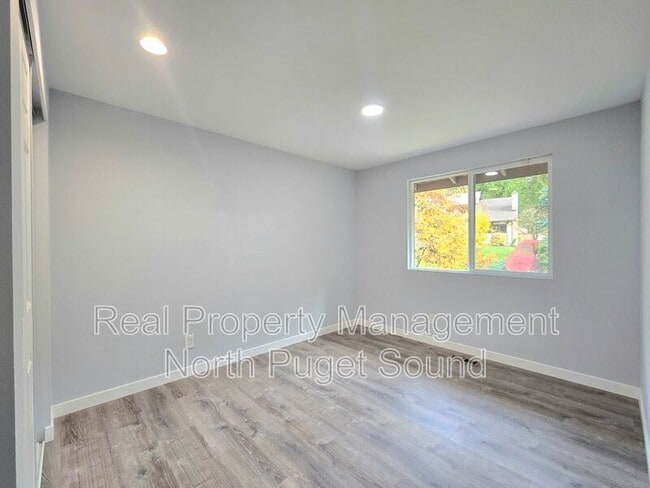 Building Photo - 19711 41st Ave NE