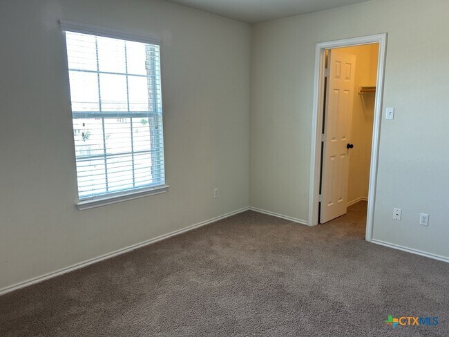 Building Photo - 8902 Bowfield Dr