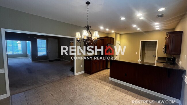 Building Photo - 1381 Calumet Farms Dr