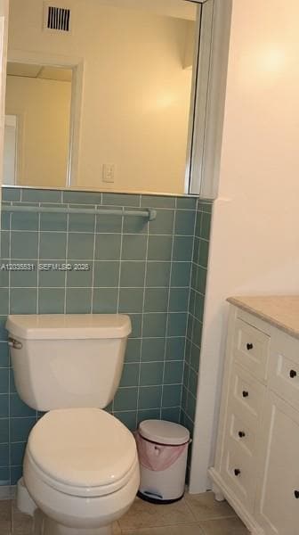 Building Photo - 223 Marine Ct