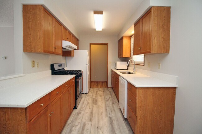 Building Photo - 17681 Mardee Ave