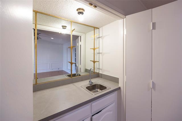 Building Photo - 4457 Jenning Dr