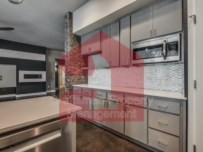 Building Photo - 17413 Melville Ln