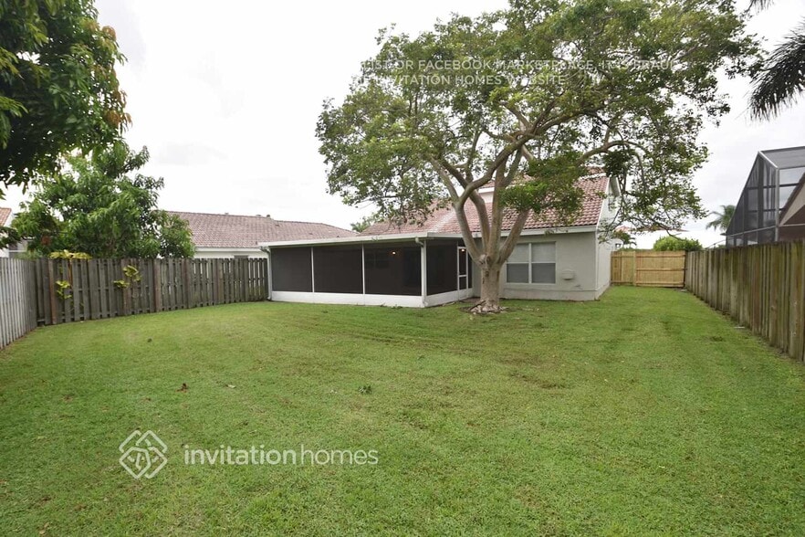 Building Photo - 7171 Saratoga Waters Way