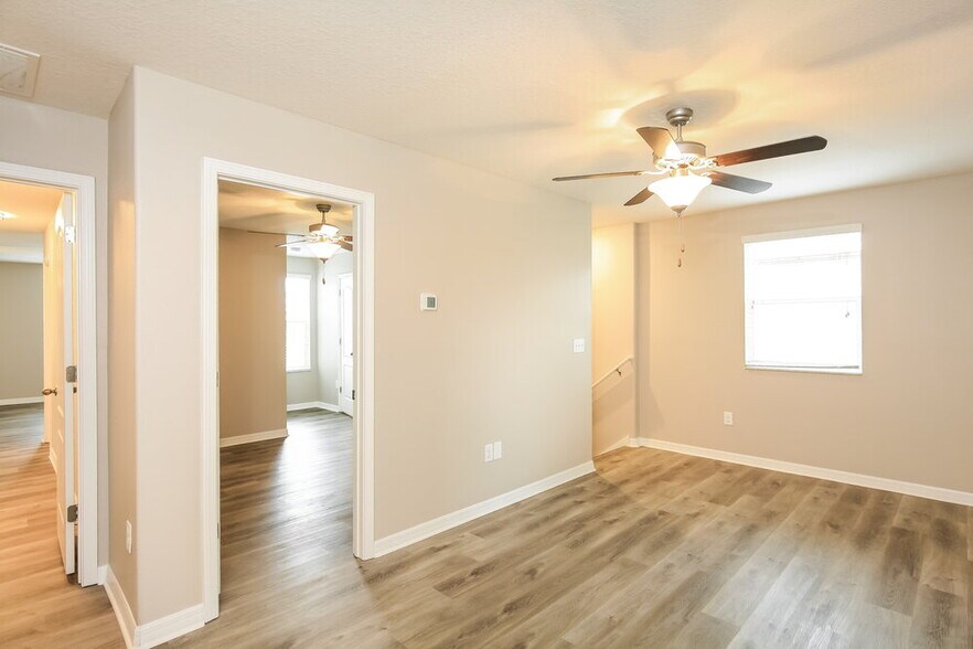 Building Photo - 13833 Reindeer Cir