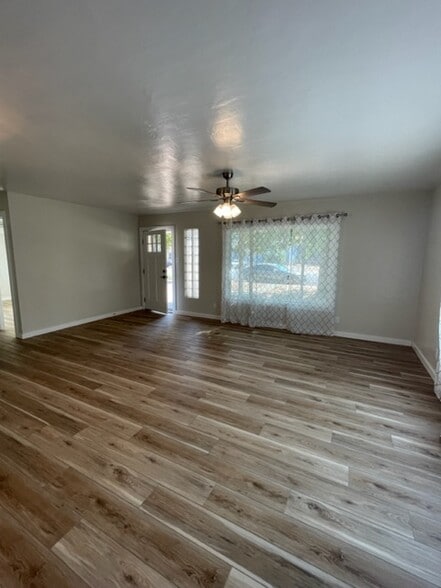 Front Room - 790 Locust St
