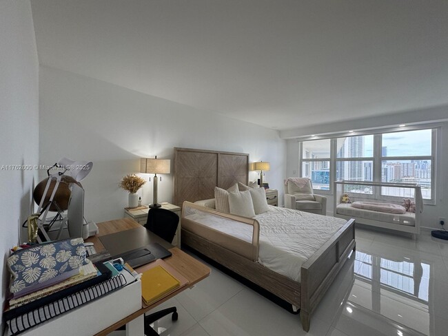 Building Photo - 3800 S Ocean Dr