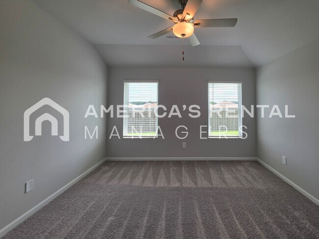 Building Photo - 4025 River Bend Rd