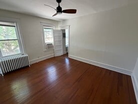 Building Photo - 1531 Delaware Ave