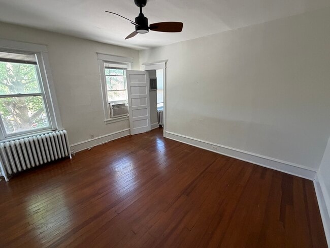 Building Photo - 1531 Delaware Ave