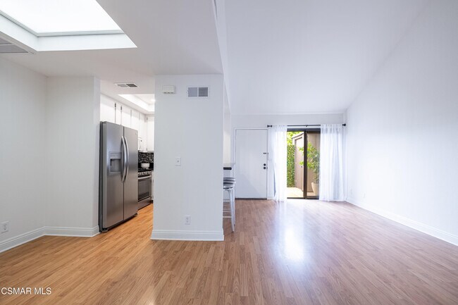 Building Photo - 7225 Shoup Ave