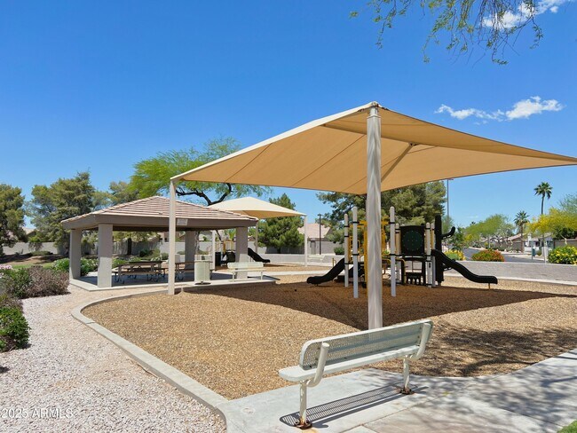 Building Photo - 3980 E Pinon Ct