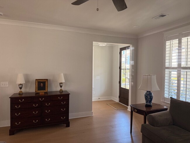 Building Photo - 4 Bedroom 3.5 Bath House in Twin Lakes - J...