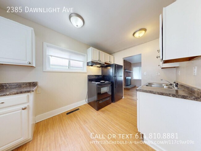 Building Photo - 2385 Dawnlight Ave