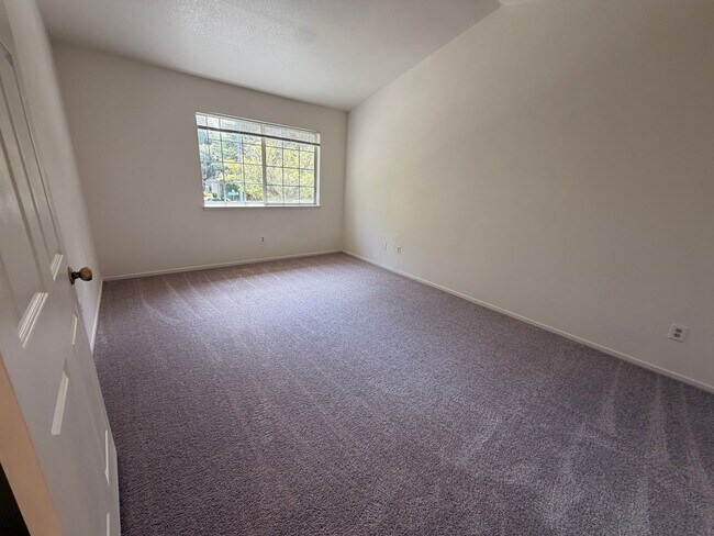 Building Photo - 7379 Stonedale Dr