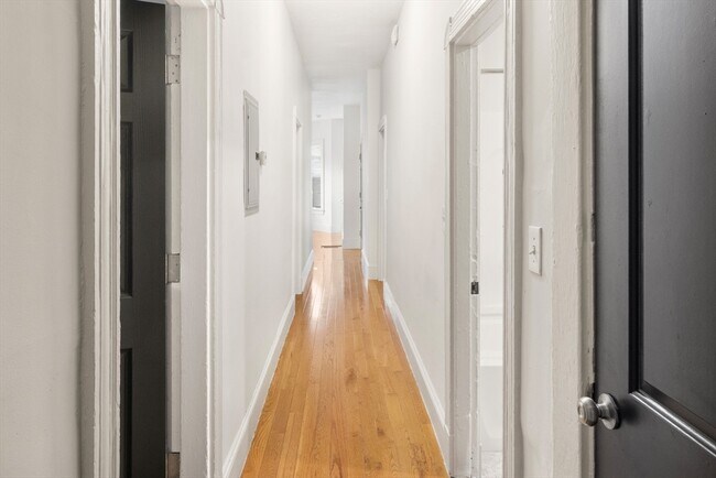 Building Photo - 53 Copeland St