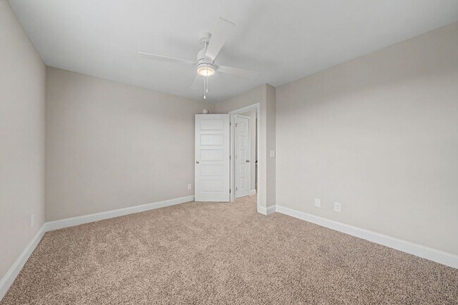 Building Photo - 366 Galway Dr