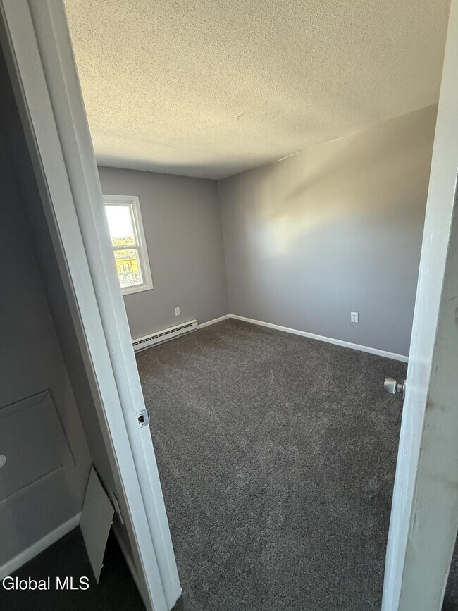 Building Photo - 22 Church St Ext