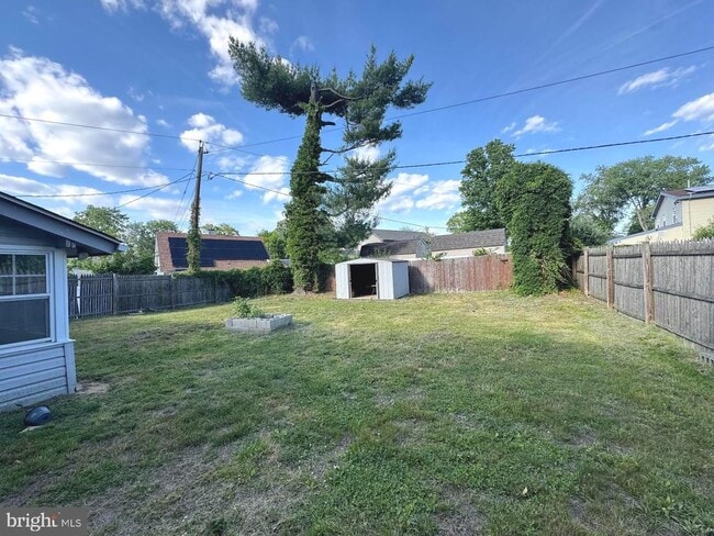 Building Photo - 74 Plumtree Ln