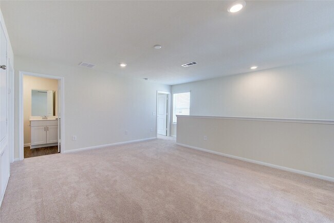 Building Photo - 11715 Braemar Village Dr