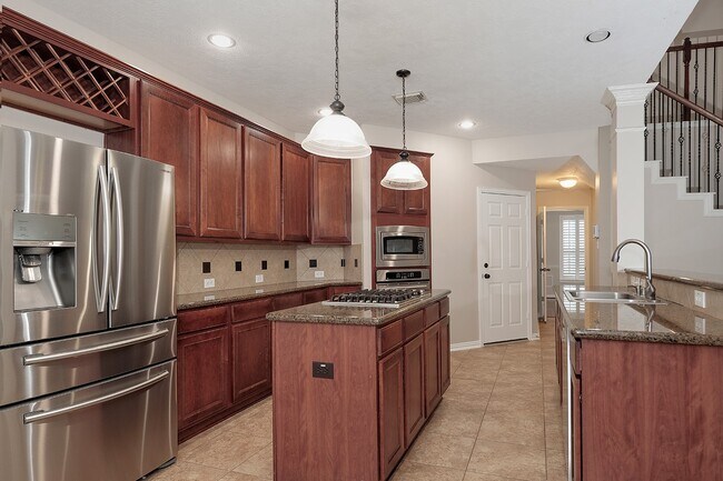 Building Photo - 79 E French Oaks Cir