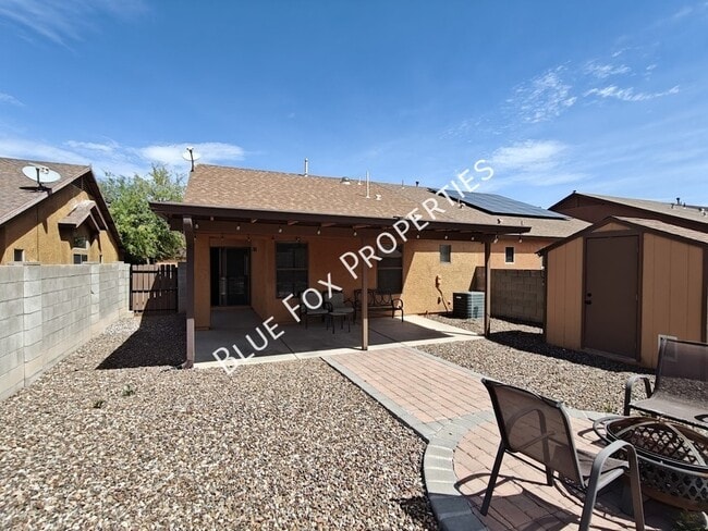 Building Photo - 2122 E Calle Arroyo Lindo