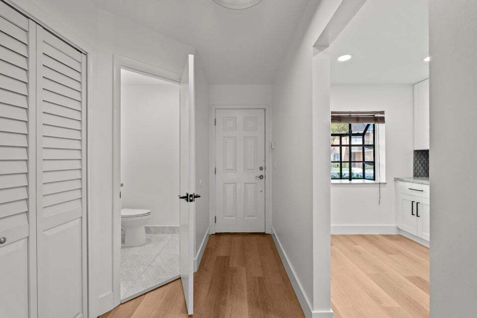 Building Photo - 3783 Carambola Cir N