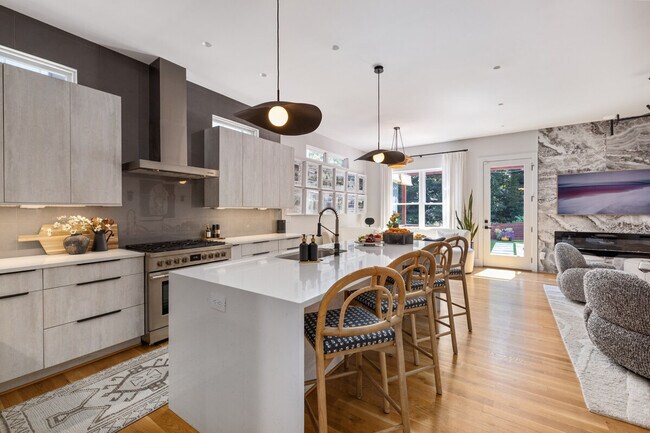 Building Photo - 4235 Raney Way