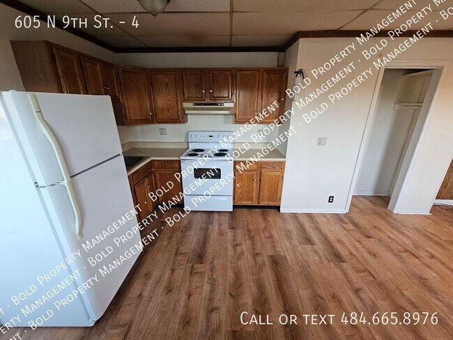 Building Photo - 605 N 9th St