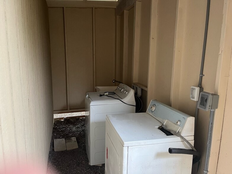 Building Photo - 169 Panaewa St