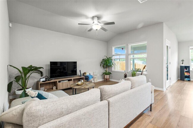 Building Photo - 11701 Copperstone Ave