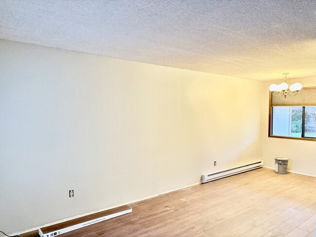 Building Photo - 908 Liberty St