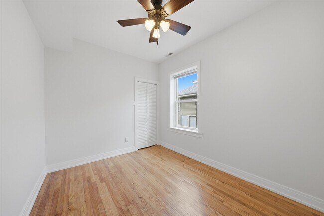 Building Photo - 3244 W 62nd Pl