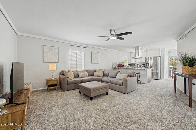 Building Photo - 6240 N 16th St