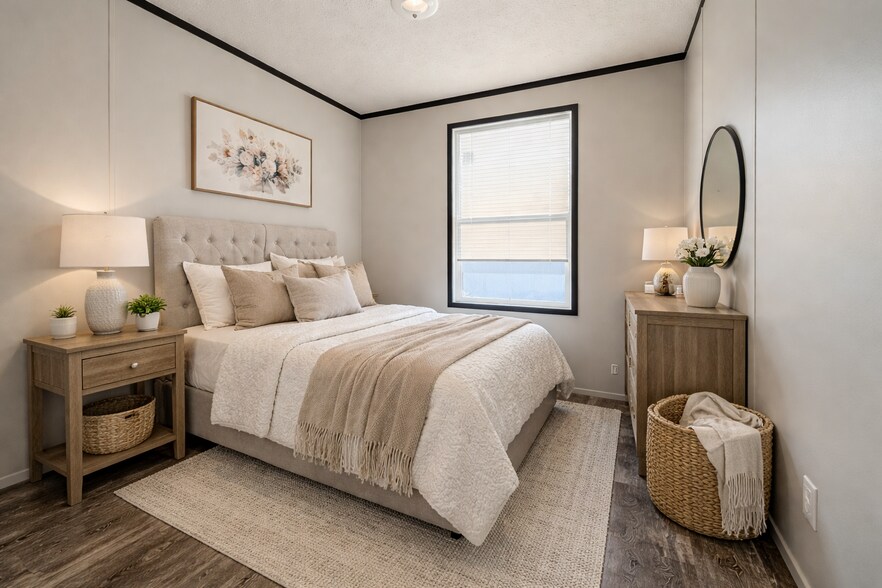 Building Photo - 16023 Villaire Ave