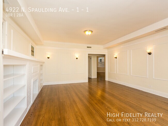 Building Photo - 4922 N Spaulding Ave