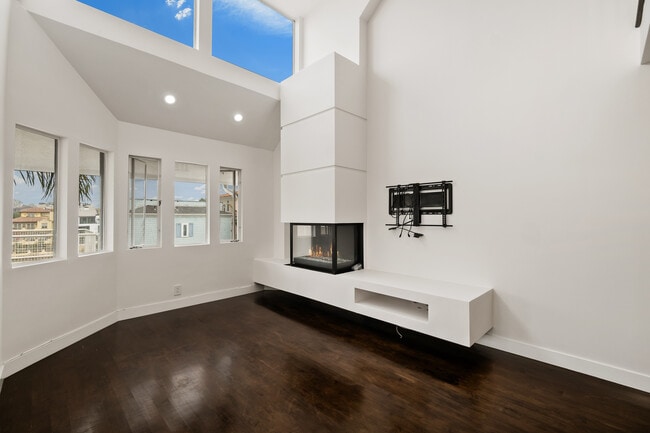 Building Photo - 24 Westwind St